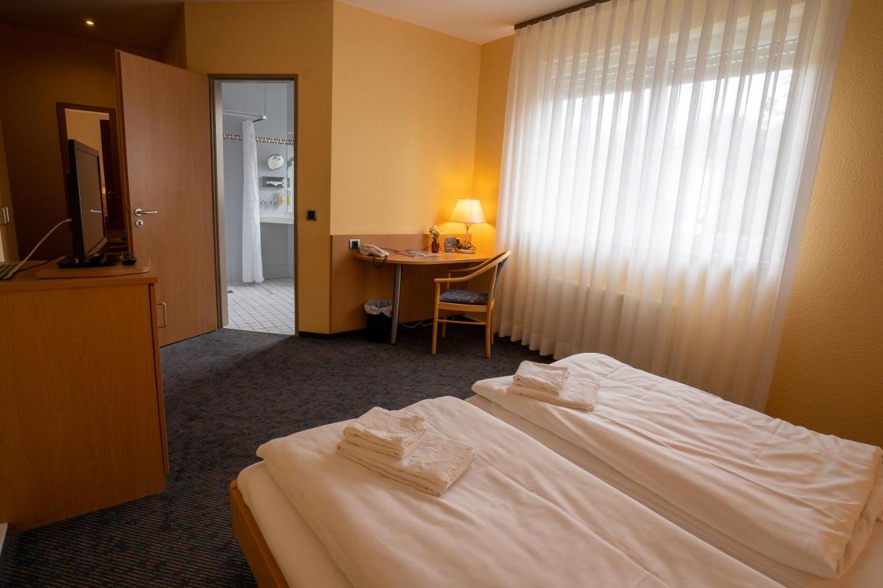Warias Hotel & Restaurant Braunsbedra Kültér fotó