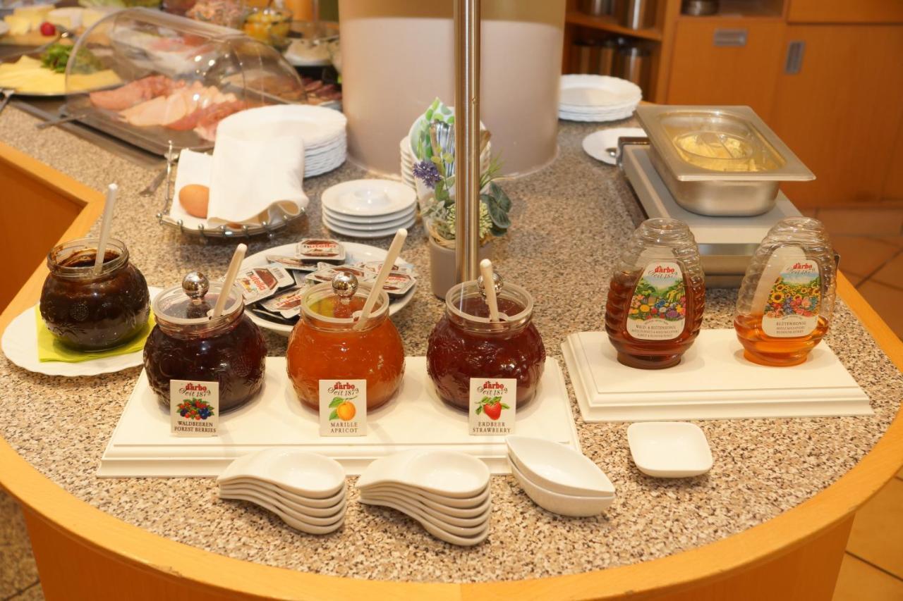 Warias Hotel & Restaurant Braunsbedra Kültér fotó