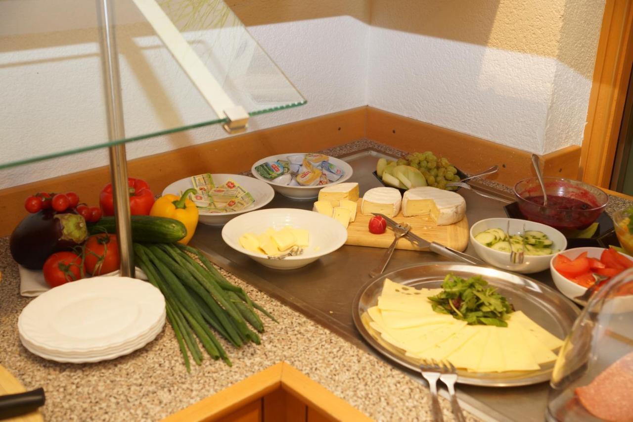 Warias Hotel & Restaurant Braunsbedra Kültér fotó
