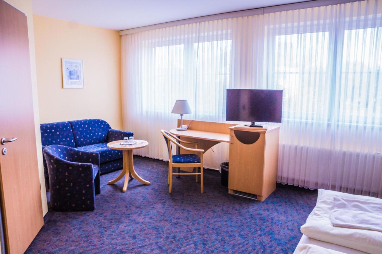 Warias Hotel & Restaurant Braunsbedra Kültér fotó